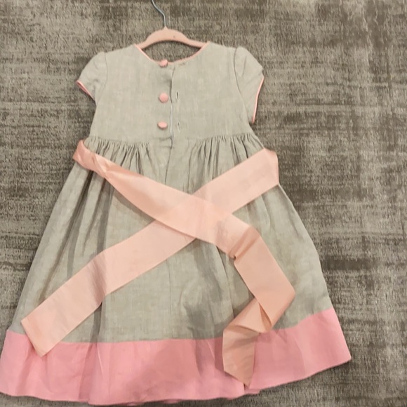 Girls dress - Picture 2 of 3